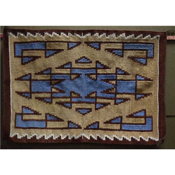 NAVAJO INDIAN TEXTILE