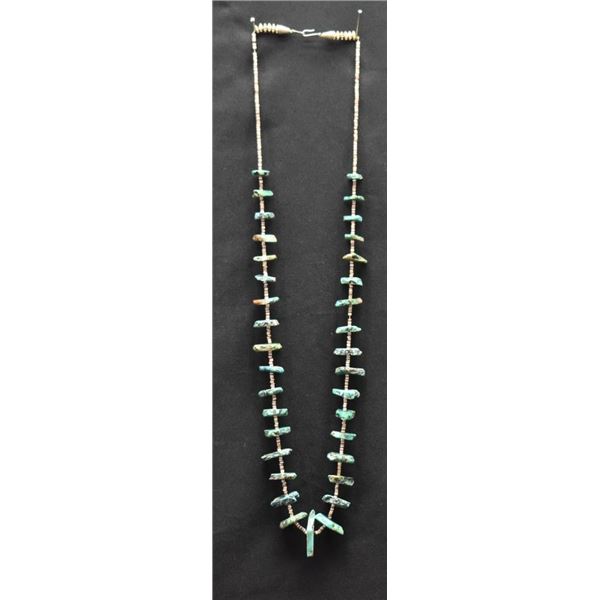 PUEBLO INDIAN TURQUOISE NECKLACE