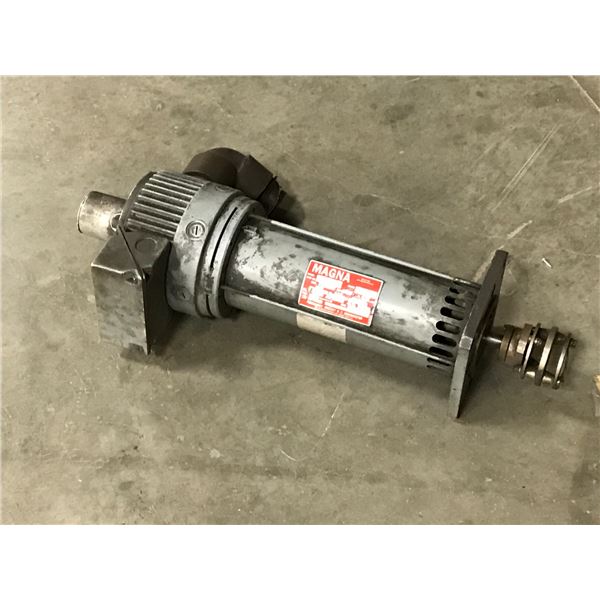 Magna #181-12-0015 Motor