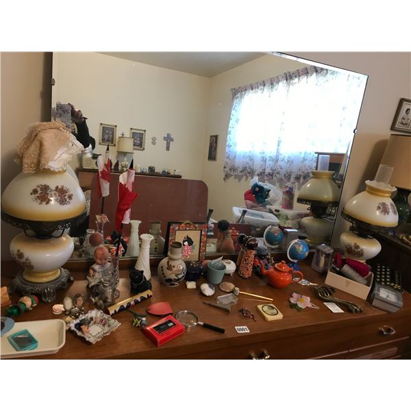 Assorted Home Decor, lamps  & Vases Etc