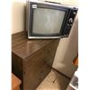 Image 1 : 4 Drawer Chest of Drawers & Sony Trinitron TV