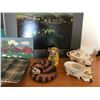 Image 5 : Various Home Decor, Pictures, Figurines & Trays