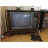 Image 3 : Two Vintage Lamps, Electrahome Cable Mater TV & Extension Cords