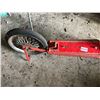 Image 3 : Vintage Red Scooter
