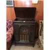Image 1 : Antique Record Player Cabinet & Philco Radio Model 296