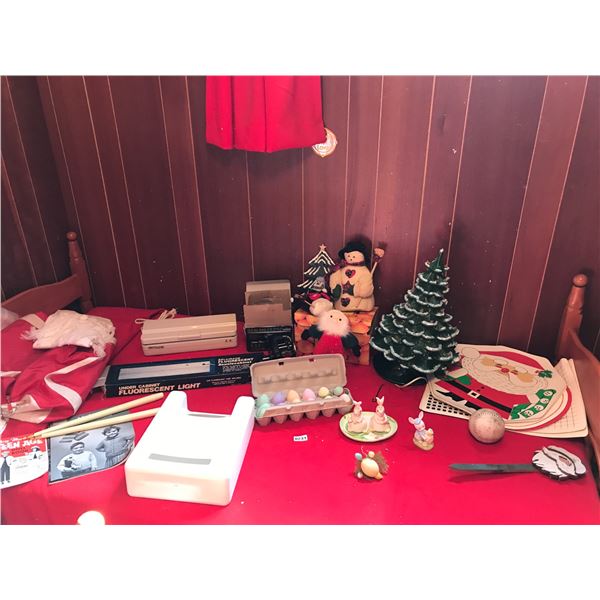 Large Christmas Tree Light, Christmas/Easter Decorations, Florescent Light, Decosonic & Asst Home De