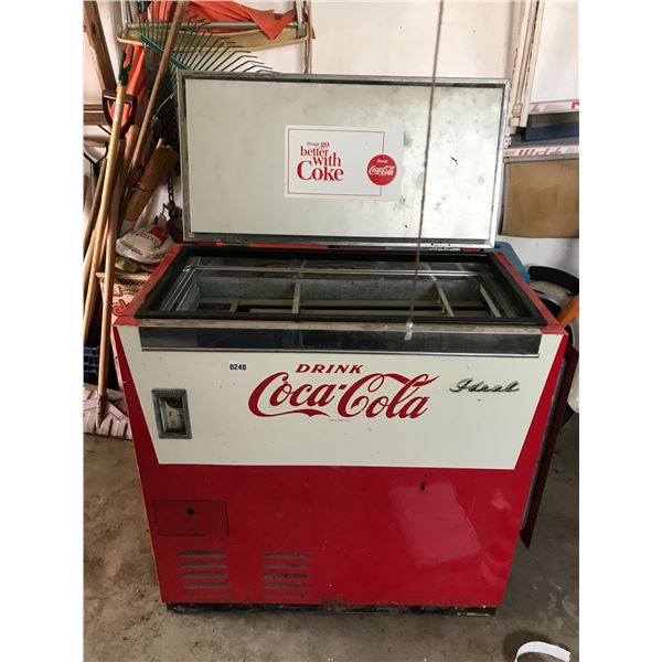 Ideal Coca-Cola Vintage Bottle Vending Machine