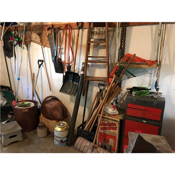 Garden Tools, Tool Chest/Tools & Wood Step Ladder