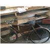 Image 6 : 3 Speed Bicycle XL305 & Twenty Collapsible BM 931741 Bike