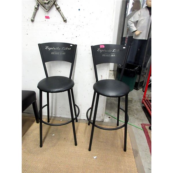 Pair of Black Espiriti Libre Bar Stools