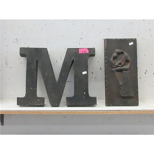 Metal M/W & Metal Madonna & Child Plaque