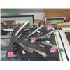 Image 1 : 10 Pocket Knives and 3 Darts