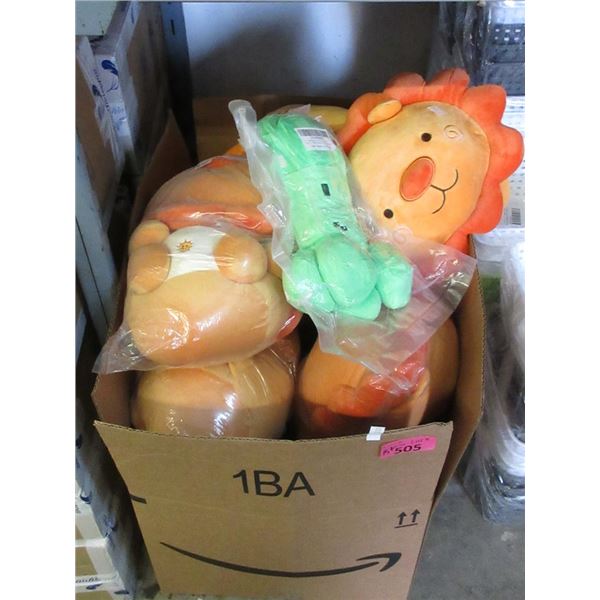 15 New Plush Toys - 13" Lions & 8" Creepers