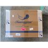 Image 1 : 1 Box of 2 New Queen Size Pillows