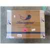 Image 1 : 1 Box of 2 New Queen Size Pillows
