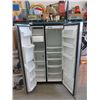 Image 2 : Frigidaire Side By Side Refrigerator Freezer working