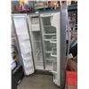 Image 2 : Whirlpool Stainless Steel Refrigerator working