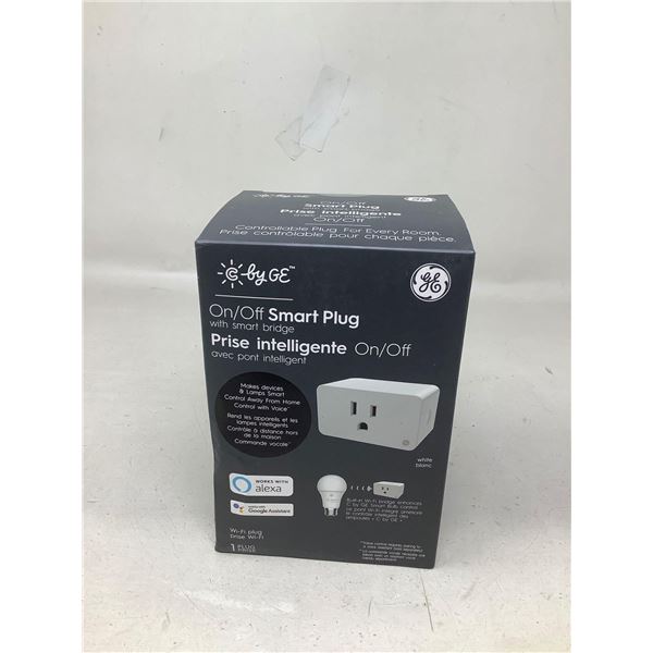 On/Off Smart Plug With Smart Bridge