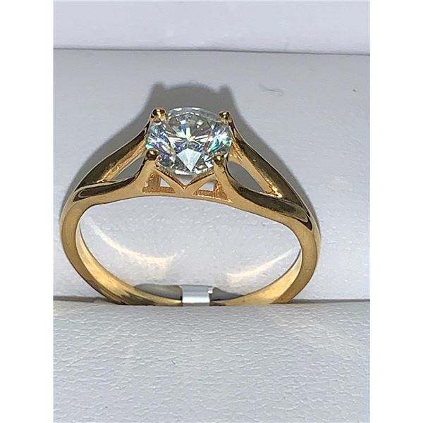 Ladies Size 10 solitaire stone engagement Ring