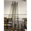 Image 1 : 30ft Extension Ladder