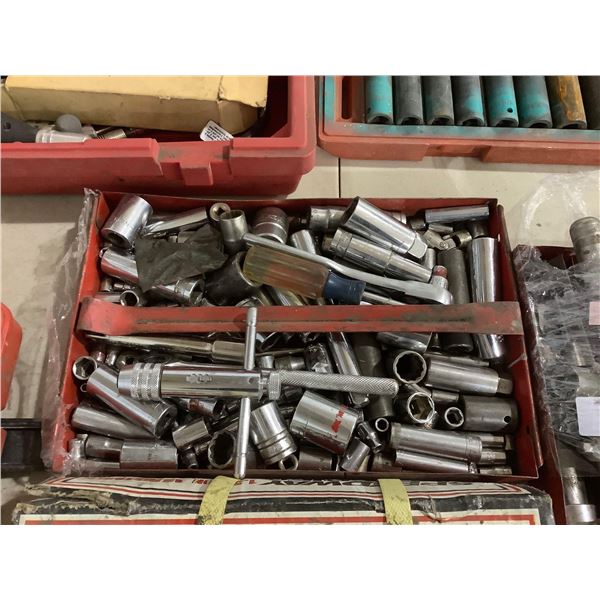 Tray of Sockets, drivers, ratchets