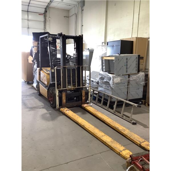 2003 Yale Gas Fork Lift Truck 4000Lbs , tested, running - Model: GP040RG EUAV086