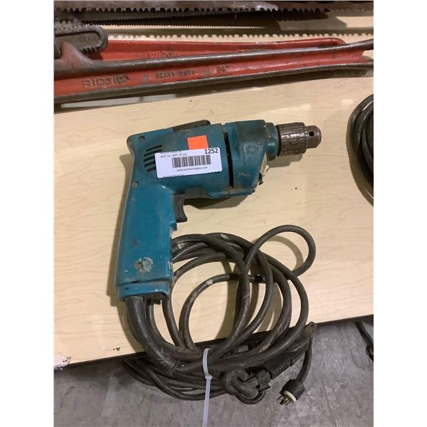 Makita 3/8in Drill