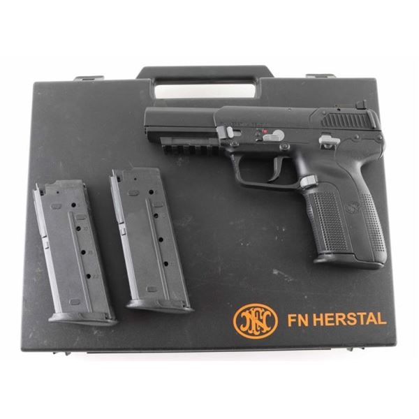 FN Five-seveN 5.7x28mm SN: 386141282
