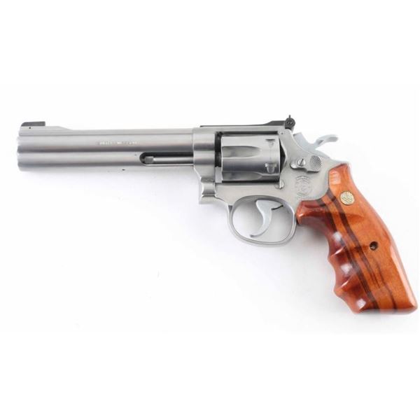 Smtih & Wesson Model 617 22LR SN: BER7226