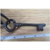 Image 6 : Iron Skeloton Keys & Antique Lock