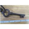 Image 7 : Iron Skeloton Keys & Antique Lock