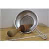 Image 2 : Antique Strainer/Sieve With Pestal
