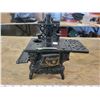 Image 1 : Minature (9 x8 x 41/2 inch Resgent Cast Iron kitchen stove