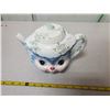 Image 2 : Cat tea pot (chip on spout)