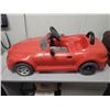 Image 1 : Plastic pedal car (nice condition)