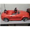 Image 5 : Plastic pedal car (nice condition)