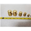 Image 2 : 10 brass weights for scale