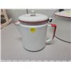 Image 4 : Red & white enamel coffee pot and pot with lid - no leaks
