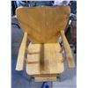 Image 2 : 1950's Maplewood high chair and tray
