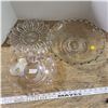 Image 1 : 3 heavy glass serving dishes