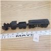 Image 2 : 2 pc cast iron train and train car 10 1/2"