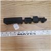 Image 5 : 2 pc cast iron train and train car 10 1/2"