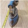 Image 5 : Blue Coleman gas iron model 4A