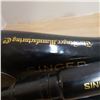 Image 5 : antique Singer sewing machine