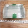 Image 1 : Pyrex green casserole dish with lid