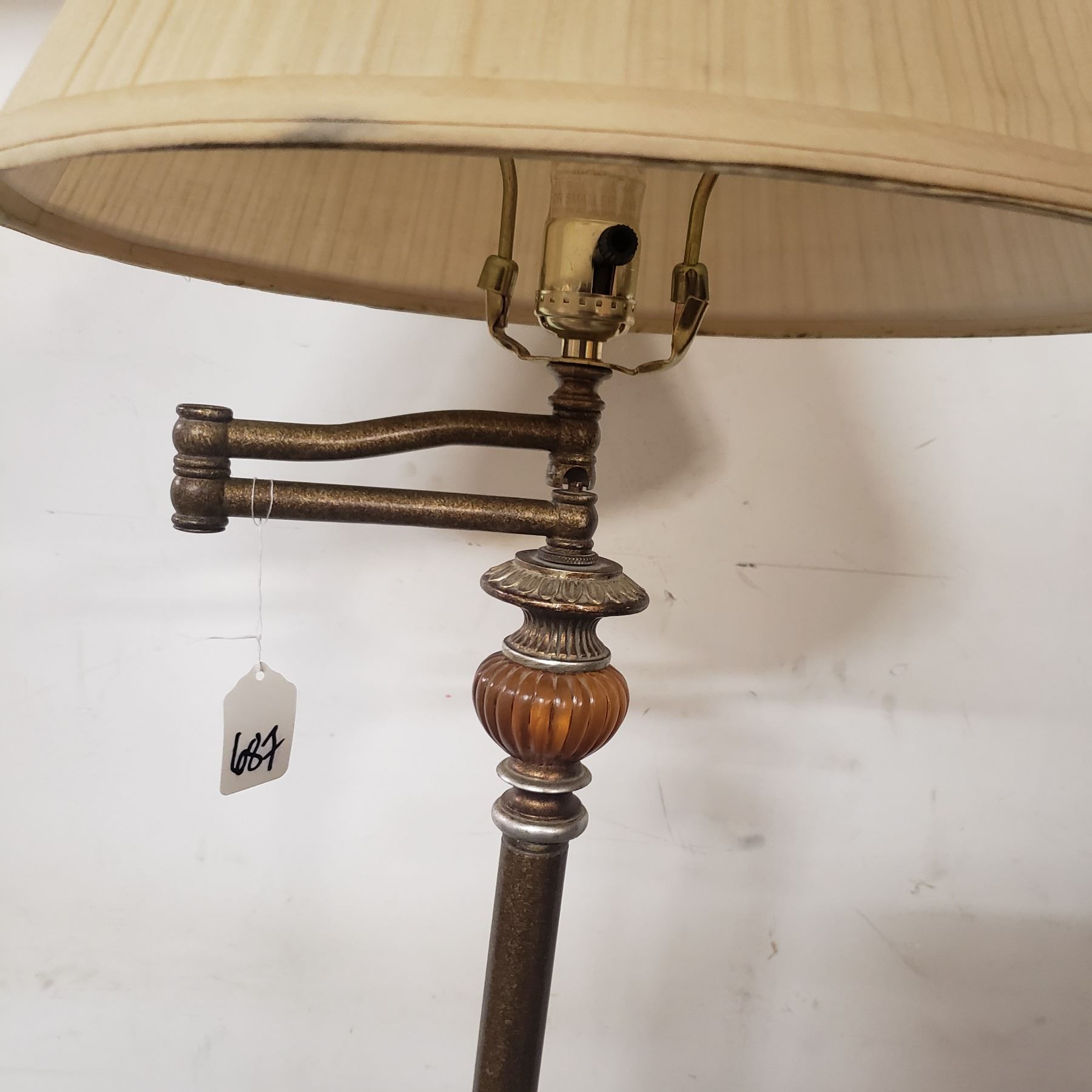 Floor lamp Movable arm