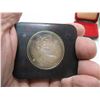 Image 3 : 1971 CANADIAN CASED SILVER DOLLAR - BRITISH COLUMBIA CENTENNIAL - Nicely Toned