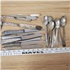 Image 3 : 41 pieces of silver plated cutlery