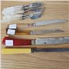 Image 3 : 9 Bakelite kitchen knives, forks sharpener