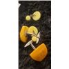 Image 1 : 2 Bakelite cufflinks